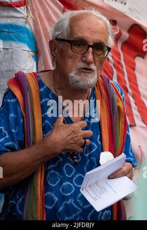 Napoli, Italia. 01st luglio 2022. Sit-in a Napoli contro il massacro di migranti a Melilla. La seduta si è svolta a Largo Enrico Berlinguer, Napoli. Credit: Independent Photo Agency/Alamy Live News Foto Stock