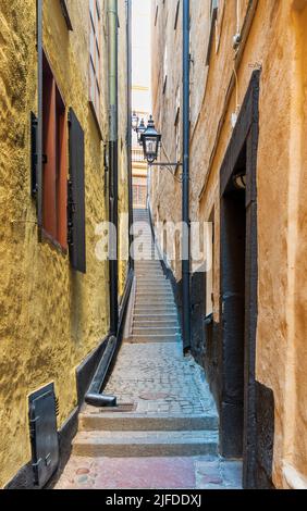 Vicolo di Marten Trotzig, svedese: Marten Trotzig Grand, la strada più stretta di Stoccolma con 36 gradini e 90 centimetri di larghezza, situato in Gamla stan, la città vecchia di Stoccolma, Svezia Foto Stock