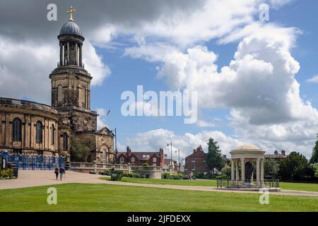 St Chad's Church from the Quarry, Shrewsbury, Shropshire Foto Stock