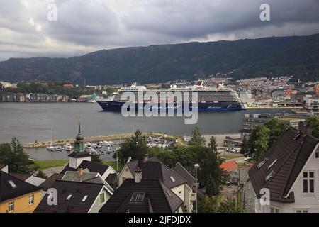 Mein Schiff 4, in visita Bergen, Norvegia Foto Stock