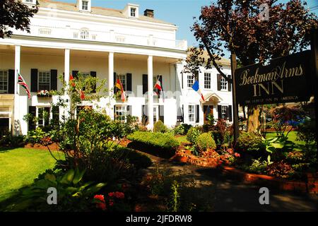 Il Beekman Arms Inn, a Rhinebeck New York, parte della Hudson Valley, è detto essere l'hotel più vecchio negli Stati Uniti Foto Stock