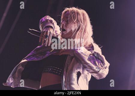 Stoccolma, Svezia. 08th Set 2017. Ebba Tove Elsa Nilsson meglio conosciuta come Tove lo suona sul palco al Popaganda Festival di Stoccolma, Svezia. (Foto di Valeria Magri/SOPA Images/Sipa USA) Credit: Sipa USA/Alamy Live News Foto Stock