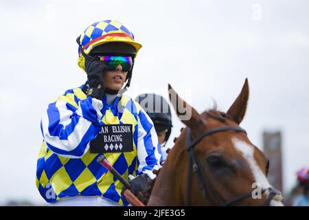 Jockey Jessica Bedi su Tiger Jet alle corse di York. Foto Stock