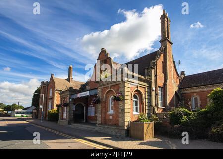 L'ingresso alla stazione ferroviaria di Stowmarket, Suffolk, Regno Unito Foto Stock