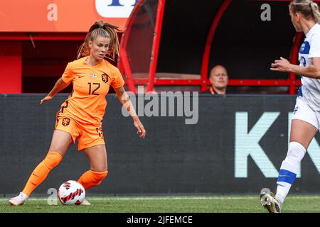 ENSCHEDE, PAESI BASSI - LUGLIO 2: Jill Roord dei Paesi Bassi durante la partita internazionale femminile amichevole tra Paesi Bassi e Finlandia a de Grossch teste il 2 luglio 2022 a Enschede, Paesi Bassi (Foto di Pieter van der Woude/Orange Pictures) Foto Stock