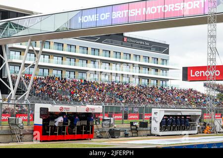 Pitwall atmosfera durante la Formula 1 Lenovo British Grand Prix 2022, 10th round del FIA Formula uno World Championship 2022, sul circuito di Silverstone, dal 1 al 3 luglio 2022 a Silverstone, Regno Unito - Foto Florent Gooden / DPPI Foto Stock