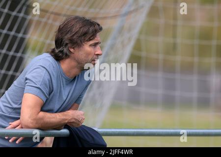 EINDHOVEN - Direttore tecnico John de Jong durante l'amichevole incontro tra PSV Eindhoven e Cercle Brugge al PSV Campus De Herdgang il 2 luglio 2022 a Eindhoven, Paesi Bassi. ANP JEROEN PUTMANS Foto Stock