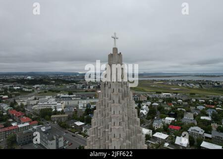 Reykjavik dall'alto. Vista con droni. Foto Stock