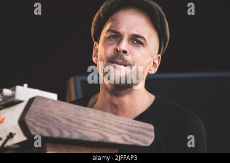 Gothenburg, Svezia. 09th ago 2018. Nils Frahm si esibisce sul palco durante il festival Way out West di Gothenburg. (Foto di Valeria Magri/SOPA Images/Sipa USA) Credit: Sipa USA/Alamy Live News Foto Stock