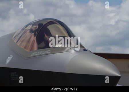 La cabina di pilotaggio di un caccia Lockheed Martin F-35 Lightning II della Japan Air Self Defence Force (JASDF) presso la base aerea di Yokota, Fussa, Tokyo, Giappone. Foto Stock