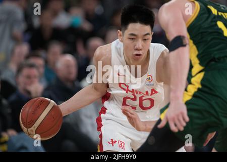 Melbourne, Australia. 03rd luglio 2022. Junglong Zhu della squadra di pallacanestro della Cina in azione durante la partita della FIBA World Cup 2023 dei qualificatori Group B Window 3 tra Cina e Australia che si è tenuta alla John Cain Arena. Punteggio finale Australia 71:48 Cina. (Foto di Luis Veniegra/SOPA Images/Sipa USA) Credit: Sipa USA/Alamy Live News Foto Stock