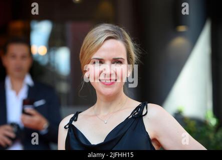 Meal, Germania. 02nd luglio 2022. *** Denise ZICH attrice Gala Golden Sun Special 2022 in occasione di 40 anni di televisione privata il 2nd 2022 luglio ad Essen Germania Â credito: dpa/Alamy Live News Foto Stock