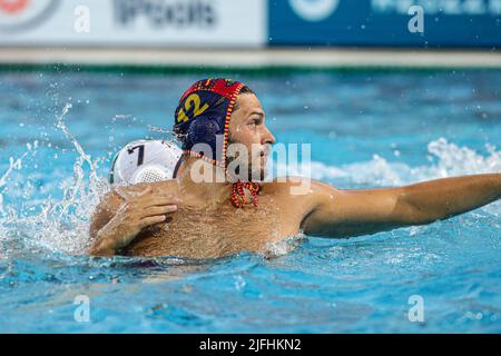 BUDAPEST, UNGHERIA - LUGLIO 3: Alejandro Bustos Sanchez di Spagna, Luca Marziali d'Italia durante i Campionati Mondiali FINA Budapest 2022 - incontro finale tra l'Italia e la Spagna al complesso di nuoto Alfred Hajos il 3 Luglio 2022 a Budapest, Ungheria (Foto di Albert ten Hove/Orange Pictures) Foto Stock