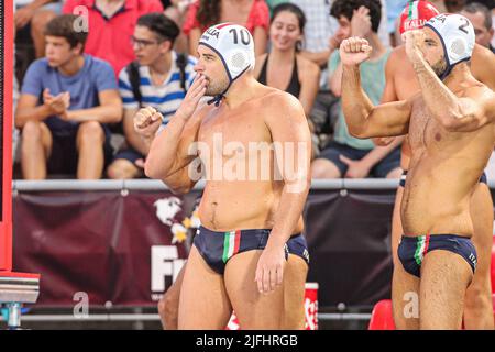 BUDAPEST, UNGHERIA - LUGLIO 3: Lorenzo Bruni d'Italia durante i Campionati Mondiali FINA Budapest 2022 - incontro finale di polo d'acqua maschile tra Italia e Spagna al complesso di nuoto Alfred Hajos il 3 Luglio 2022 a Budapest, Ungheria (Foto di Albert ten Hove/Orange Pictures) Foto Stock