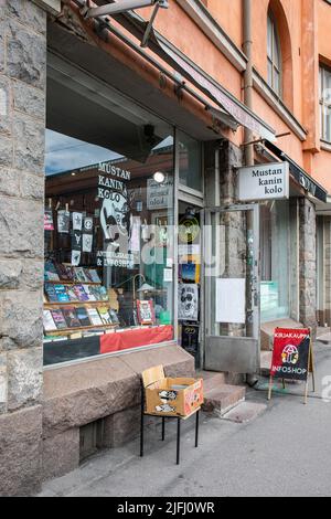 Mustan kanin kolo, un negozio di informazioni anarchiche a conduzione volontaria e libreria antiquaria nel distretto di Kallio di Helsinki, in Finlandia Foto Stock