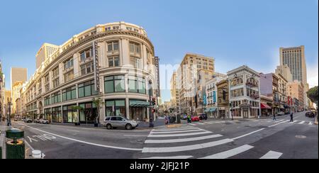 San Francisco, USA - 18 maggio 2022: Vecchi edifici storici del centro di Union Square, all'angolo di Grant Street a San Francisco. Foto Stock