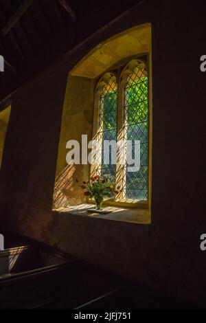 Tetto di paglia della chiesa di tutti i Santi, Horsey, Norfolk, Inghilterra Foto Stock