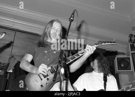 Il chitarrista americano Gregg Allman ha suonato all'Hard Rock Café di Londra, Inghilterra nel 1991. Foto Stock