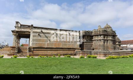 Vista del Tempio di Sri Lakshminarayana, Hosaholalu, Mandya, Karnataka, India. Foto Stock