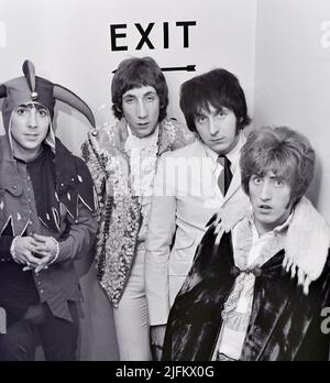 IL gruppo rock del Regno Unito DELL'OMS nell'ottobre 1967. Da sinistra: Keith Moon, Pete Townshend, John Entwistle, Roger Daltrey, John Entwistle. Foto Stock