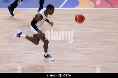 Brema, Germania. 03rd luglio 2022. Primo : 3rd luglio 2022 Basket: Nazionale Team Men's World Cup Qualificative Game World Cup Qualifier Germania - Polonia Dennis Schroder Credit: dpa/Alamy Live News Foto Stock