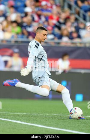 Stadio Gillette. 3rd luglio 2022. MA, USA; portiere della Rivoluzione del New England Djordje Petrovic (99) in azione durante una partita MLS tra FC Cincinnati e la Rivoluzione del New England al Gillette Stadium. Anthony Nesmith/CSM/Alamy Live News Foto Stock