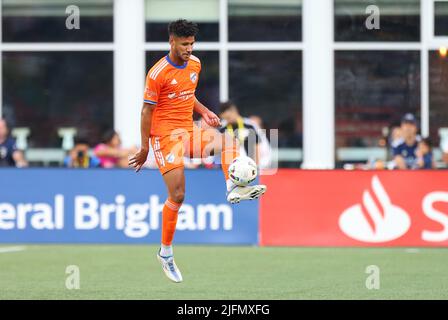 Stadio Gillette. 3rd luglio 2022. MA, USA; difensore del FC Cincinnati Ian Murphy (32) in azione durante una partita MLS tra il FC Cincinnati e la Rivoluzione del New England al Gillette Stadium. Anthony Nesmith/CSM/Alamy Live News Foto Stock