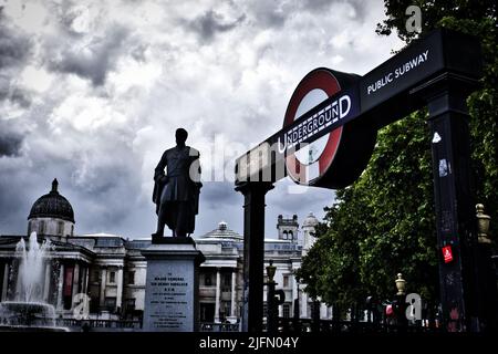 Metropolitana di Charing Cross a Trafalgar Square a Londra Foto Stock