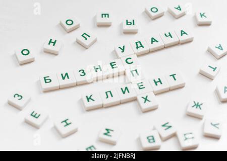 Scrabble parole in russo, business concept Foto Stock
