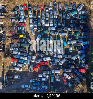 Vista aerea, riciclaggio di automobili nella zona industriale Daimlerstraße e Dieselstraße nel distretto di Gerthe a Bochum, zona della Ruhr, Renania settentrionale-Vestfalia, Foto Stock