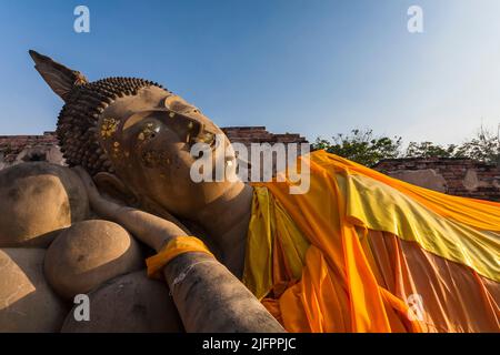 Autthaya Historical Park, Wat Phuthai Sawan (Phuthaisawa), Buddha reclinato, Ayutthaya, Thailandia, Sud-est asiatico, Asia Foto Stock