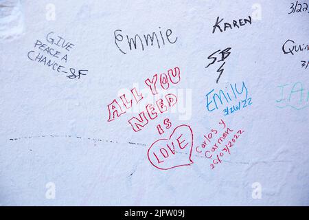 Graffiti fuori dagli Abbey Road Studios di Londra. Foto Stock