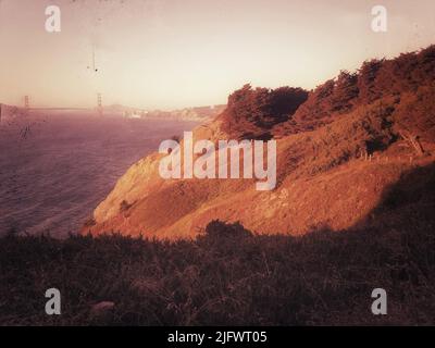 San Francisco e il Golden Gate Bridge, visto dalle Marin Headlands Foto Stock