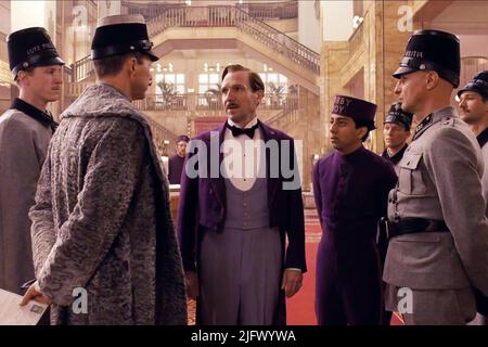 RALPH FIENNES, TONY REVOLORI, il GRAND HOTEL DI BUDAPEST, 2014 Foto Stock
