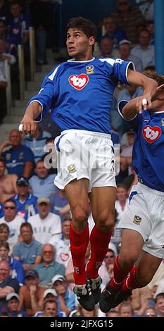 PORTSMOUTH V ASTON VILLA 16-08-03 DEJAN STEFANOVIC PIC MIKE WALKER, 2003 Foto Stock