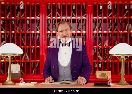 RALPH FIENNES, il GRAND HOTEL DI BUDAPEST, 2014 Foto Stock
