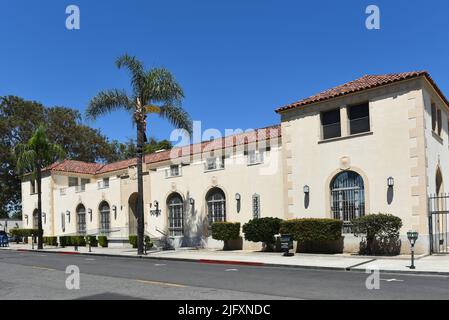 SANTA ANA, CALIFORNIA - 4 LUG 2022: Spurgeon Station United States Post Office building in Downtown Santa Ana. Foto Stock