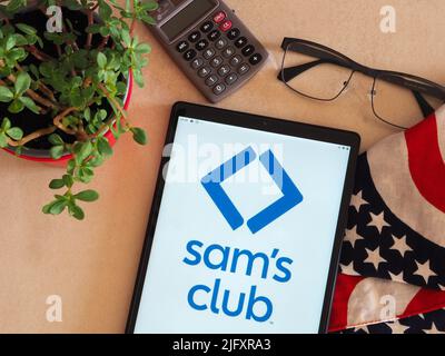 Germania. 05th luglio 2022. In questa illustrazione della foto, il logo Sam's Club è visualizzato su un tablet. Credit: SOPA Images Limited/Alamy Live News Foto Stock