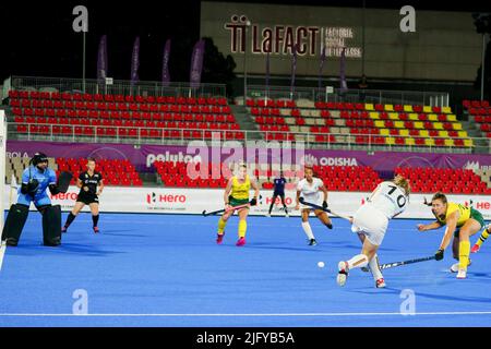 Terrassa, Spagna, 05 luglio 2022, Louise Versavel del Belgio ha ritratto in azione durante una partita di hockey tra le Pantere rosse belghe e l'Australia, martedì 05 luglio 2022 a Terrassa, Spagna, partita 2/3 in pool D della fase di gruppo della Coppa del mondo FIH femminile 2022. BELGA FOTO JOMA GARCIA Foto Stock