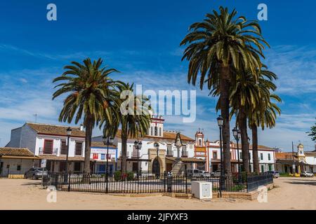 Villaggio di El Rocio, Parco Nazionale di Donana, Patrimonio dell'Umanità dell'UNESCO, Andalusia, Spagna, Europa Foto Stock
