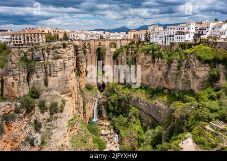 Aereo della città storica di Ronda, Andalucia, Spagna, Europa Foto Stock