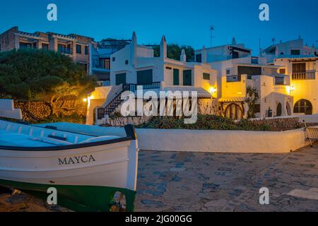 Vista di Binibeca Vell al tramonto, Binibeca Vell, Minorca, Isole Baleari, Spagna, Mediterraneo, Europa Foto Stock