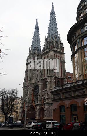 Kiev, Ucraina 28 novembre 2020: Chiesa di San Nicola nella città di Kiev, che è in fase di restauro Foto Stock