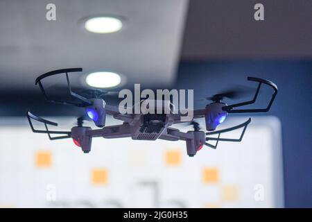 New Delhi, Nuova Delhi, India. 6th luglio 2022. Un drone può essere visto volare all'International Police Expo 2022 a New Delhi. (Credit Image: © Kabir Jhangiani/Pacific Press via ZUMA Press Wire) Credit: ZUMA Press, Inc./Alamy Live News Foto Stock