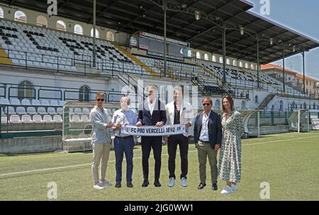 Vercelli, Italia. 6th luglio 2022. Presentazione di massimo Paci, nuovo allenatore di Pro Vercelli 2022/23. Credit: Giorgio Morera/Alamy Live News Foto Stock