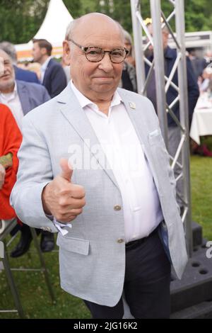 Berlino, Germania. 06th luglio 2022. Il comico Gernot Hassknecht al 'Hessenfest' nella rappresentanza dello Stato Hessiano. Credit: Joerg Carstensen/dpa/Alamy Live News Foto Stock