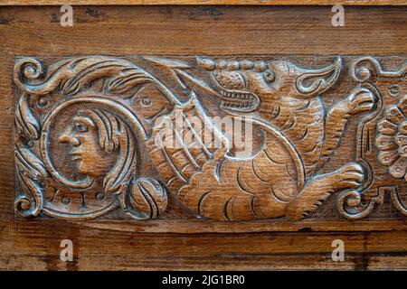 Pannelli decorativi con intaglio sul dorso della zampa in All Saints Church, Laxfield, Suffolk Foto Stock