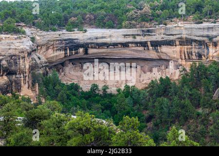 Una delle più grandi abitazioni sulla scogliera nel Parco Nazionale di Mesa Verde Foto Stock