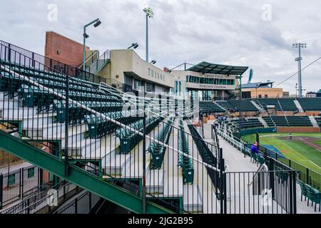 New Orleans, LA, USA - 15 GENNAIO 2022: Vista della press box e dei posti a sedere durante la pratica di baseball al Turchin Stadium presso la Tulane University Foto Stock