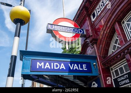 Londra - Giugno 2022: Stazione della metropolitana Maida vale, stazione della metropolitana Bakerloo line su Elgin Avenue nel W9 West London. Foto Stock